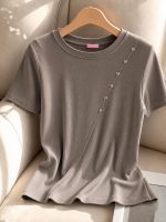 تیشرت یقه گرد آزاده