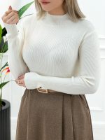 گپ یقه مثلثی
